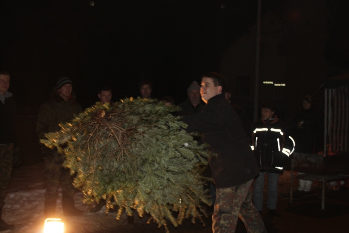 Weihnachtsbaum verbrennen 2011_51